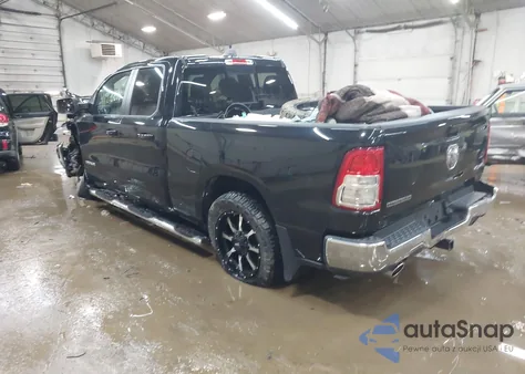 2021 Ram 1500 Big Horn 4X4 6'4 Box z USA, uszkodzony, nr VIN 1C6SRFBT0MN572520